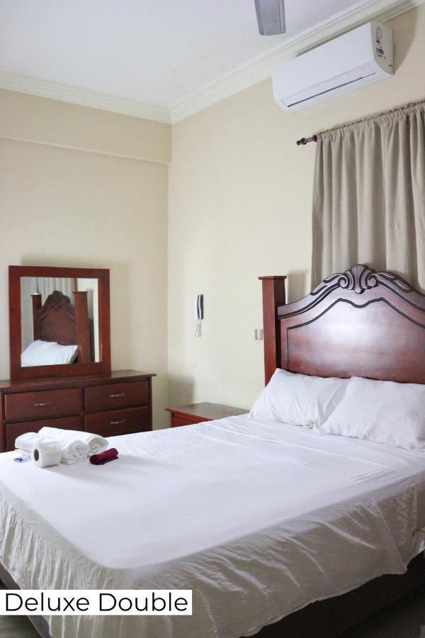 Hotel Enrique II Zona Colonial Vista Al Malecon Santo Domingo Exterior photo